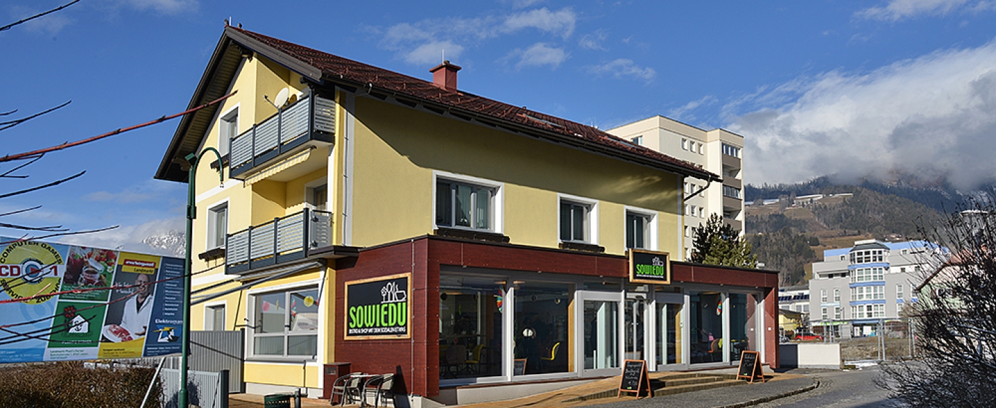 Bahnhofweg 8